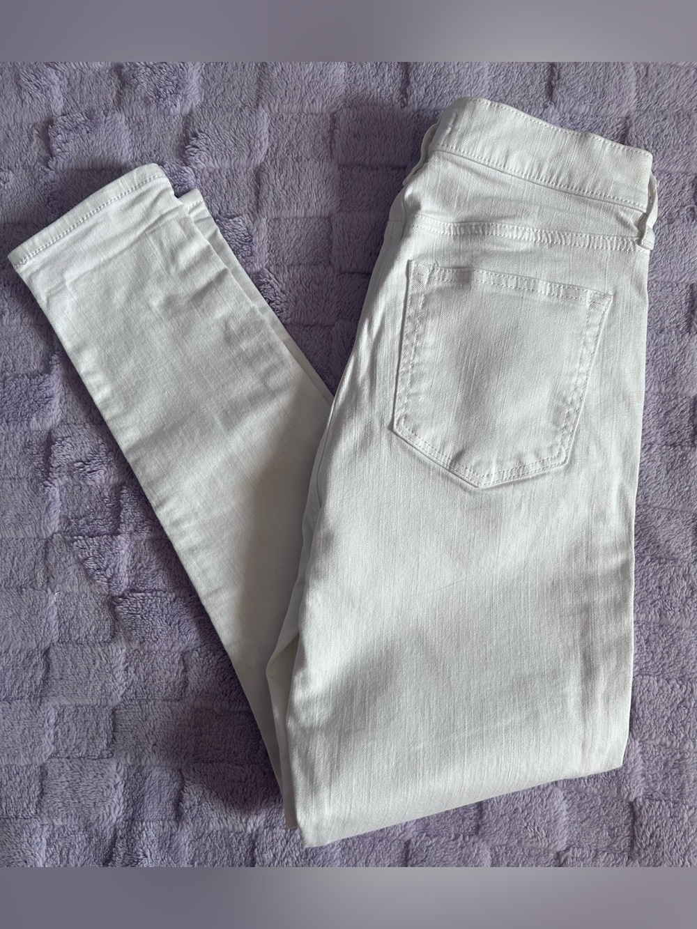 Ann Taylor LOFT White Denim Jeans - The Skinny - Size 4